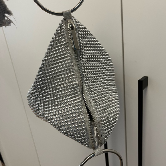 Silver Clutch - Picture 3 of 3